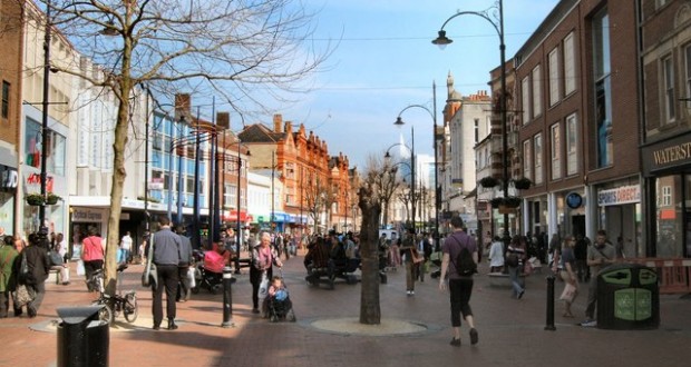 UK high street woes continue, with 43,000 retailers report “significant” financial distress